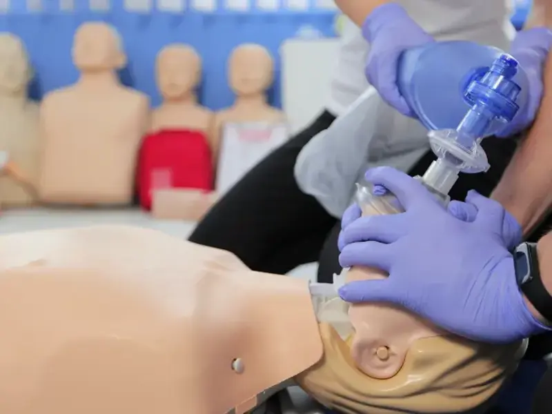 Essential CPR practice tips to pass your online BLS assessment